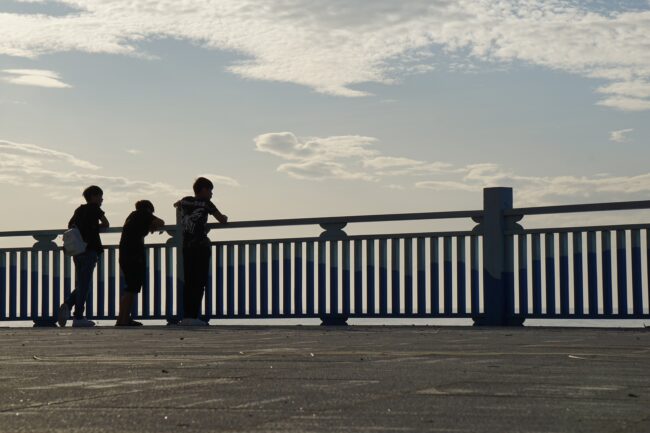 אילוסטרציה: חברות בין גברים