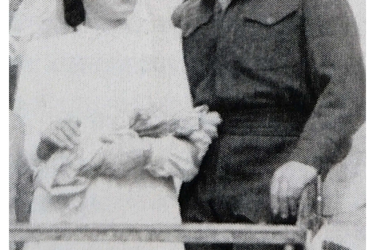 דוד יעקב נישא ללאה בתום מלחמת העולם השנייה