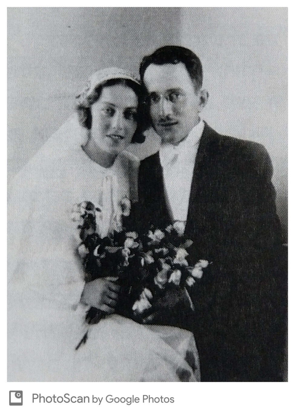 תמונת חתונה של אמא ואבא שלי, תרצה ויצחק ג'קסון, 1936