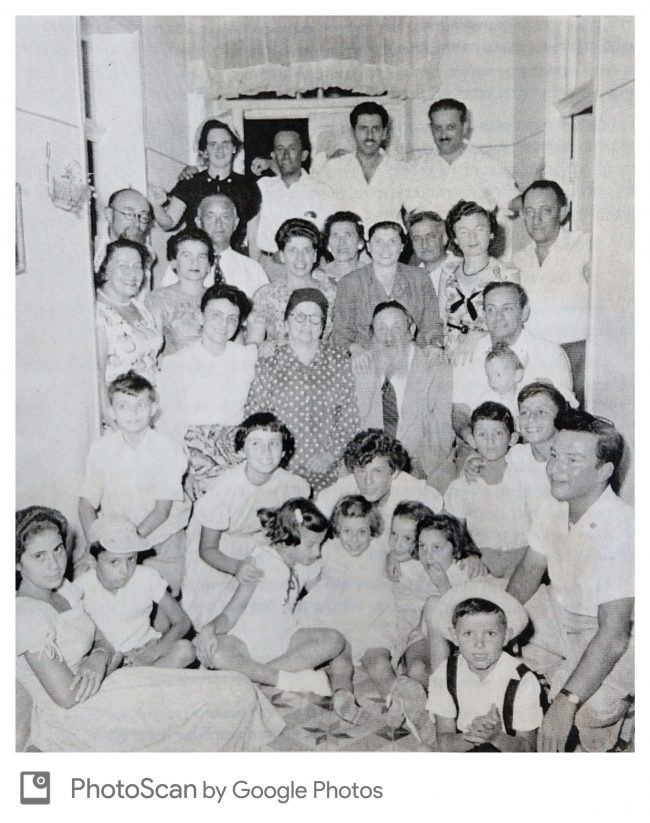 ליל סדר ירושלמי בביתם של הורי, תרצה ויצחק ג'קסון