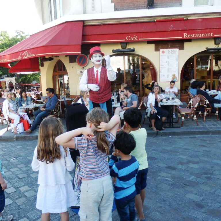 ליצן צרפתי במונמארט, פריז