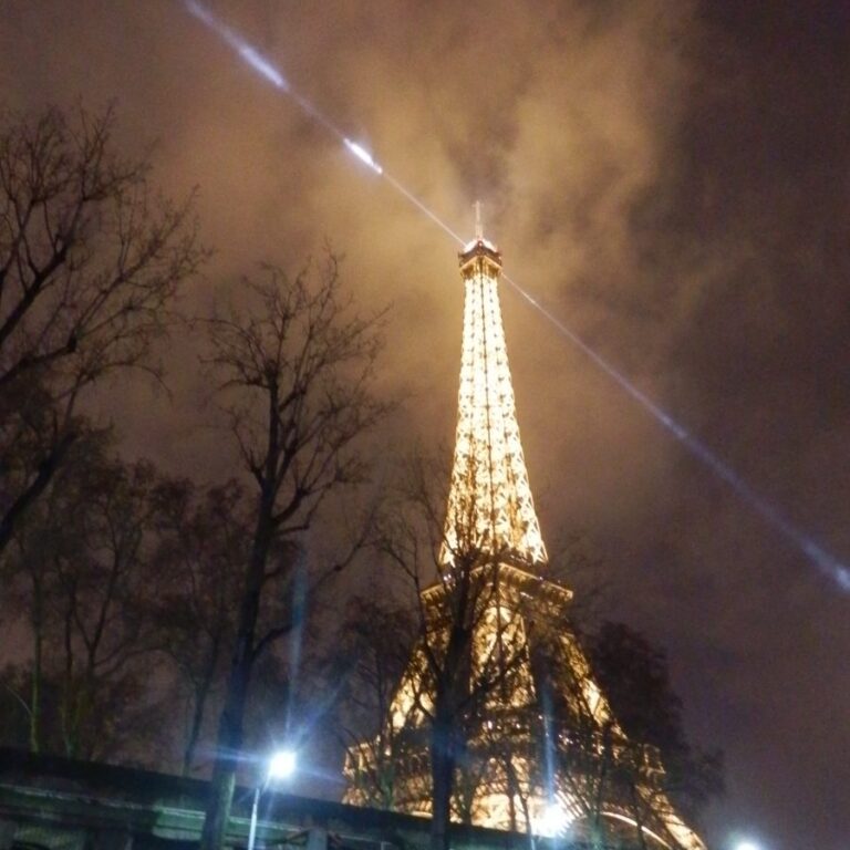 מגדל אייפל מואר, כריסטמס, פריז