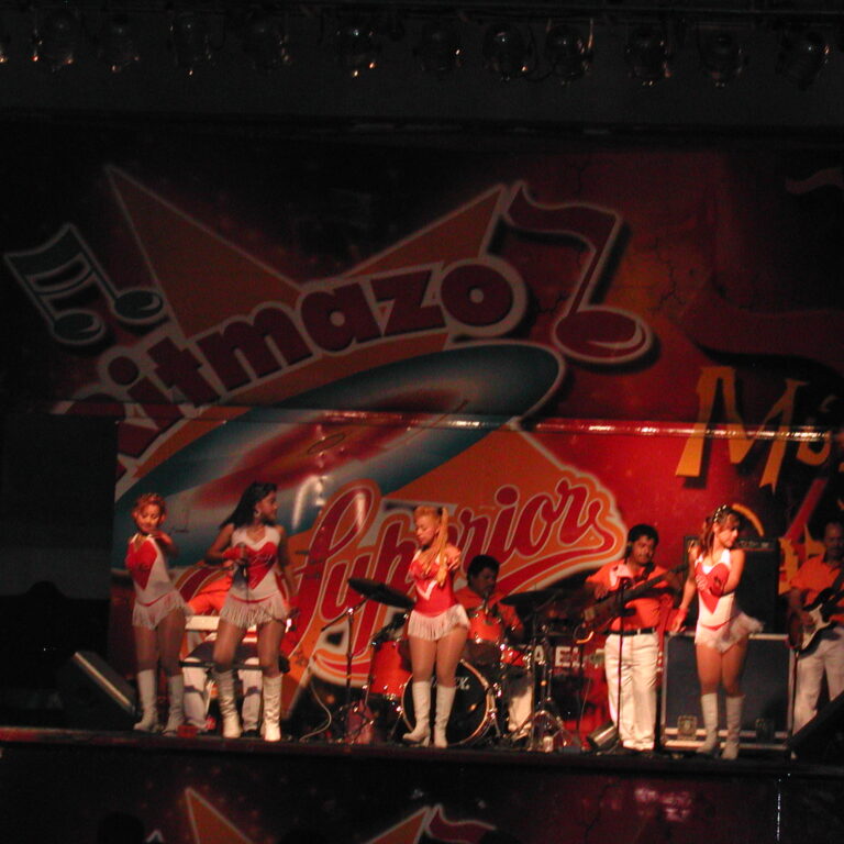 הצגת רביו מכסיקנית ביוקטאן