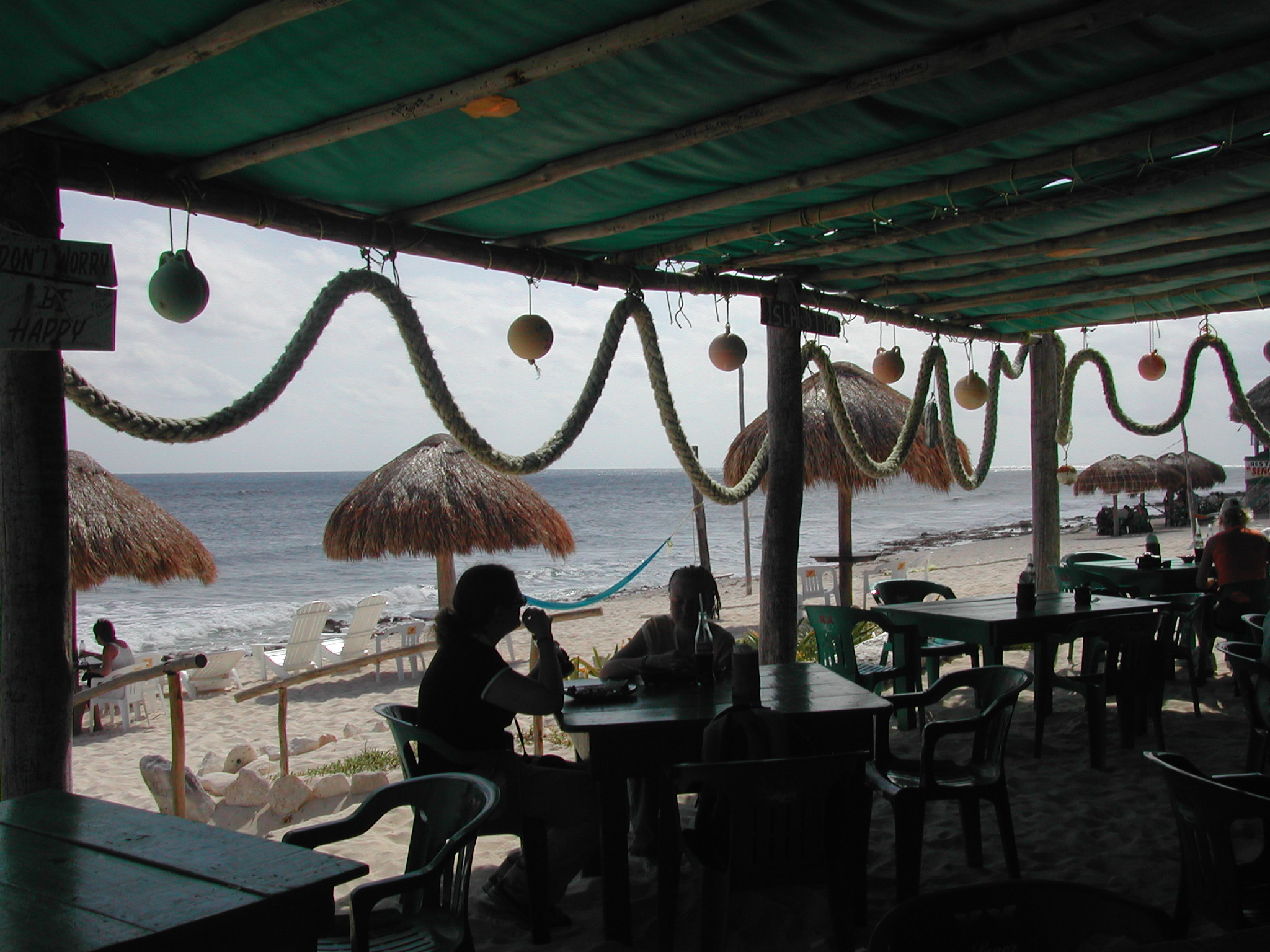 מסעדת חוף באי קאזומל