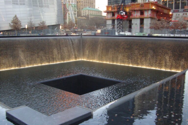 אנדרטת הזכרון לאסון התאומים