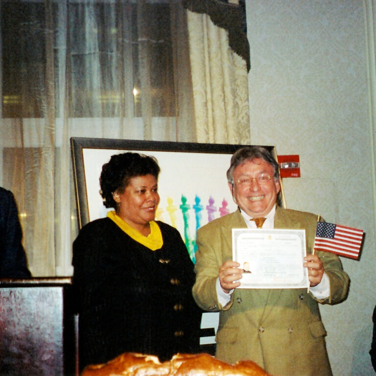 אירוע קבלת האזרחות האמריקנית בארוחת ערב מפוארת