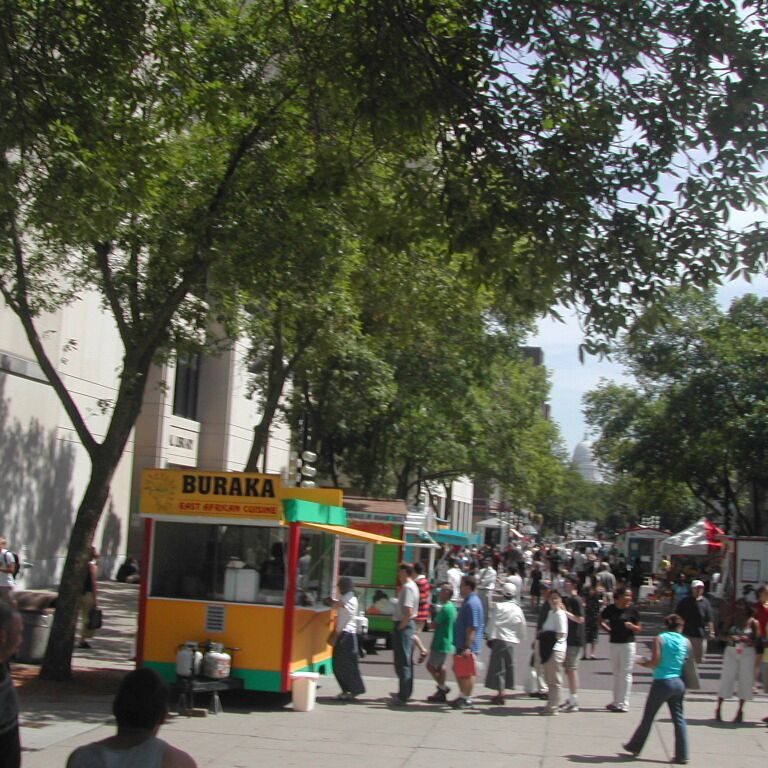 ארוחת צהרים לסטודנטים במילווקי