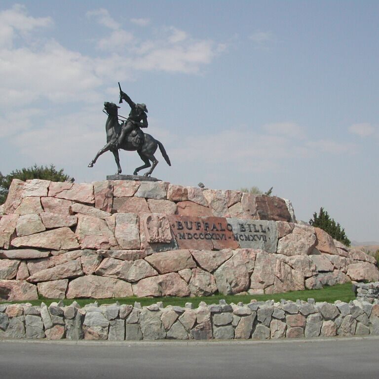 בופאלו ביל על סוסו