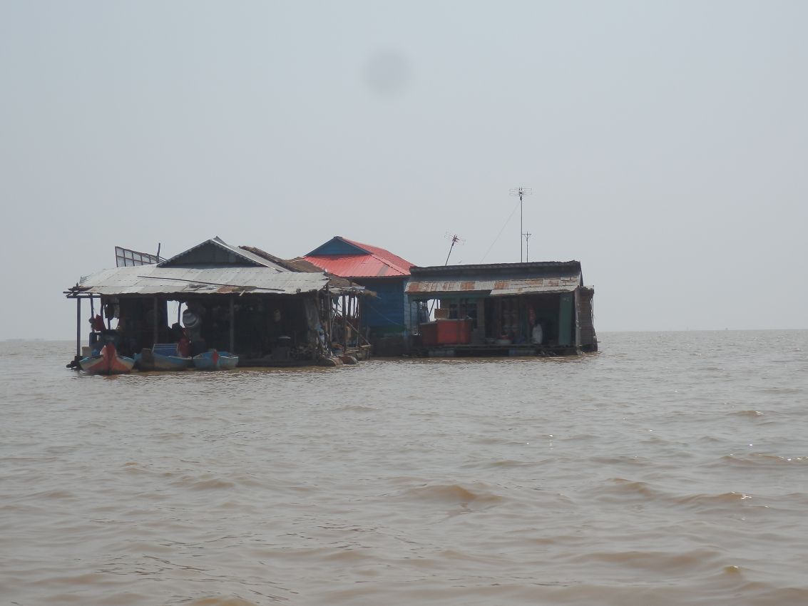 בית צף בנהר המקונג