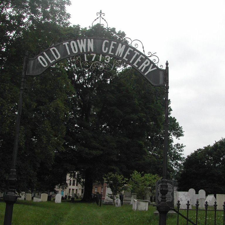 בית קברות עתיק בניו בורג