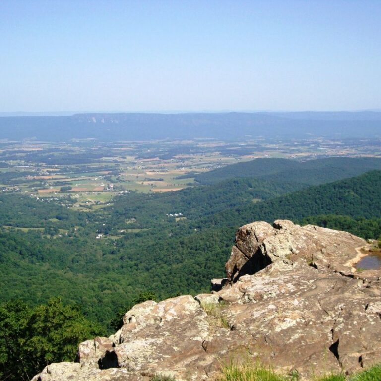 בלו רידג' פארקוויי, הדרך על פסגת הרי האפלצ'ים