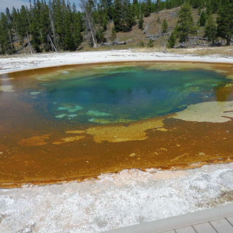 בריכות גופרית בילוסטון פארק