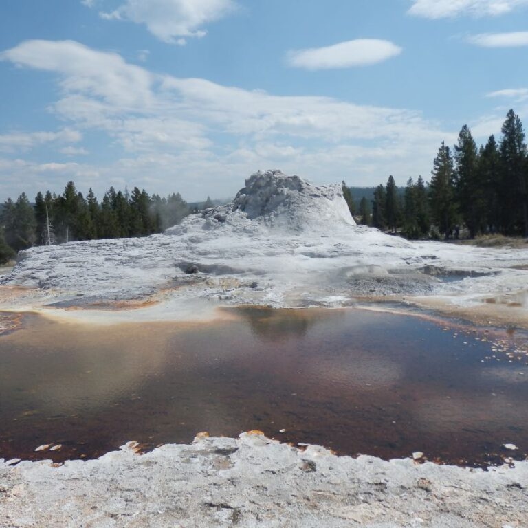 בריכות וולקאניות בילוסטון פארק