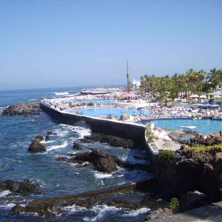 בריכות על שפת הים בטננריף