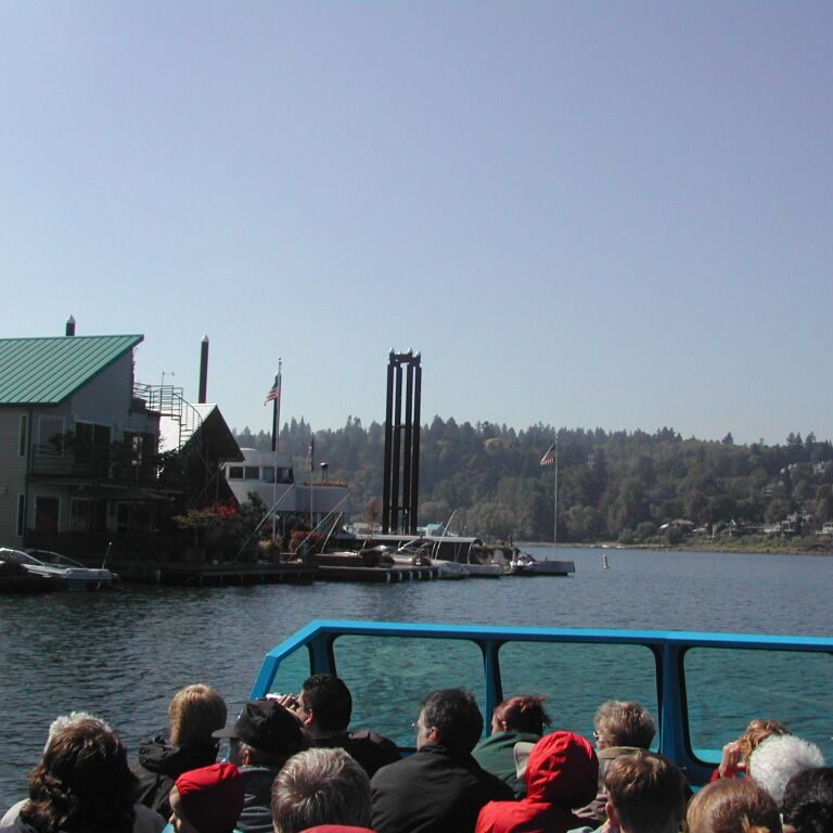 בתים צפים בפורטלנד