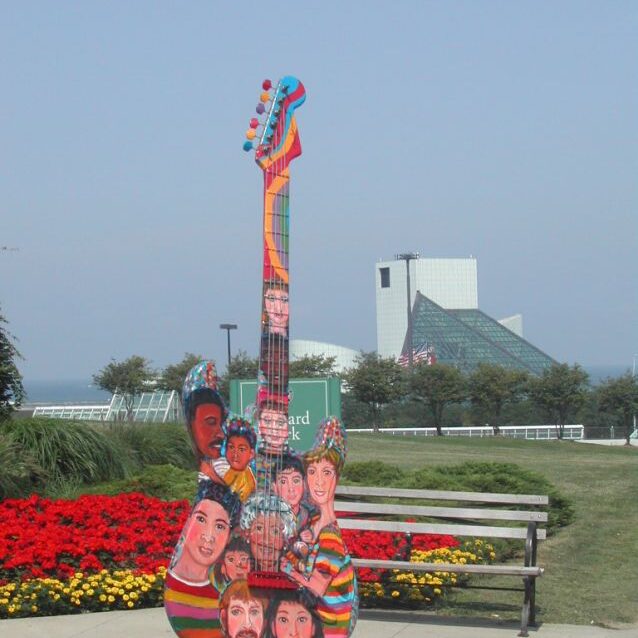 גיטרה מעוצבת