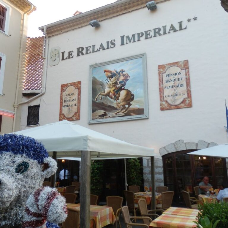 "דרך נפוליאון" אותה עבר במשך 100 ימים לאחר בריחתו מהאי הטוסקני אלבה