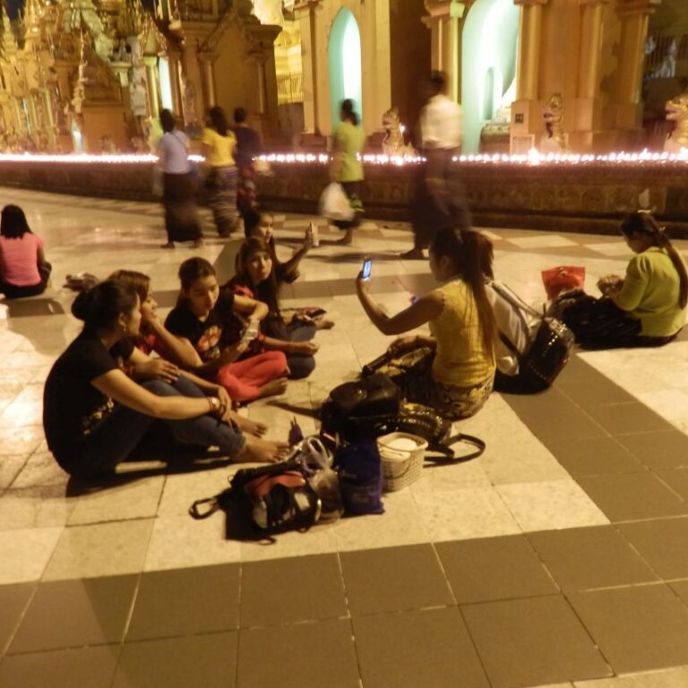 האמונה בבודהא חוצה את הגילים