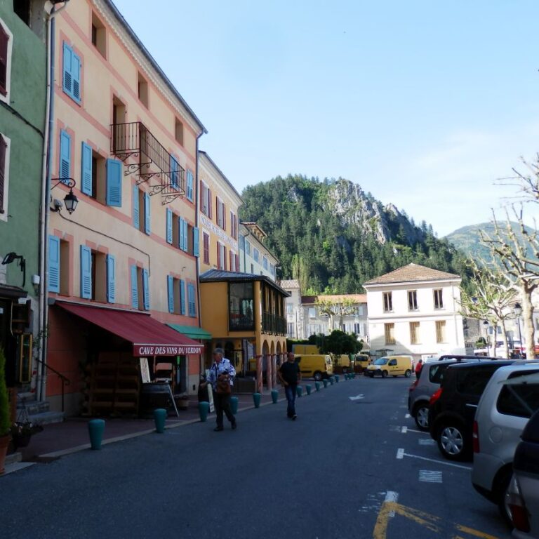 הדרך לקניון ורדן בדרום צרפת