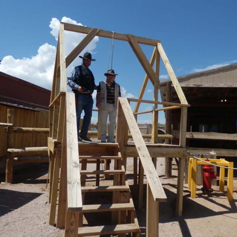 הוצאתי להורג בתליה על ידי השריף באתר המרפסת התלויה בגרנד קניוןש