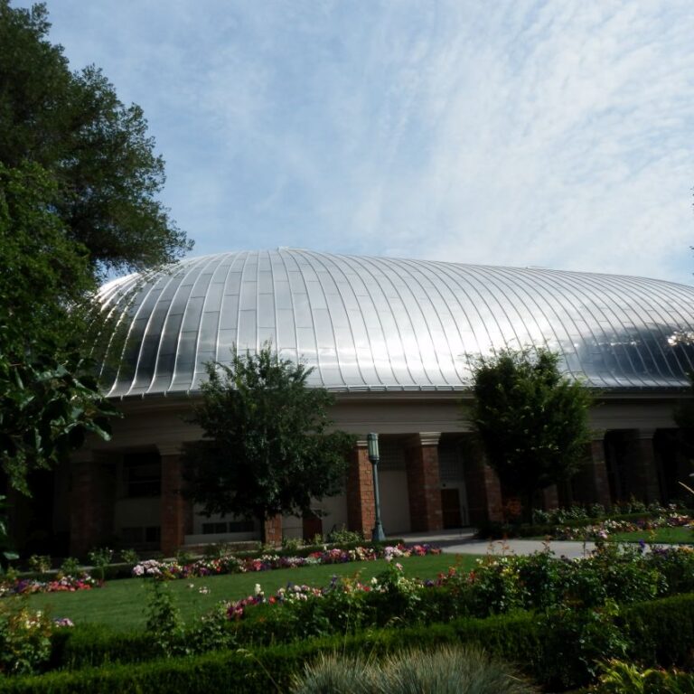 הטמברינקל בסולט לייק סיטי עם האקוסטיקה המופלאה ממנה משדרים תפילת מיסה לכל ארצות הברית