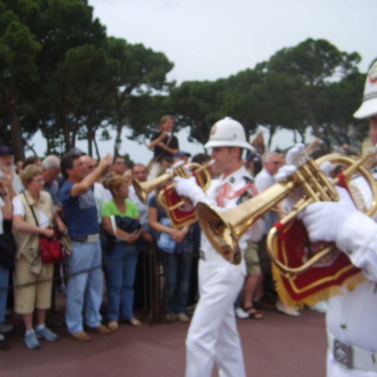 הטקס המרשים של חילופי המשמר במונקו