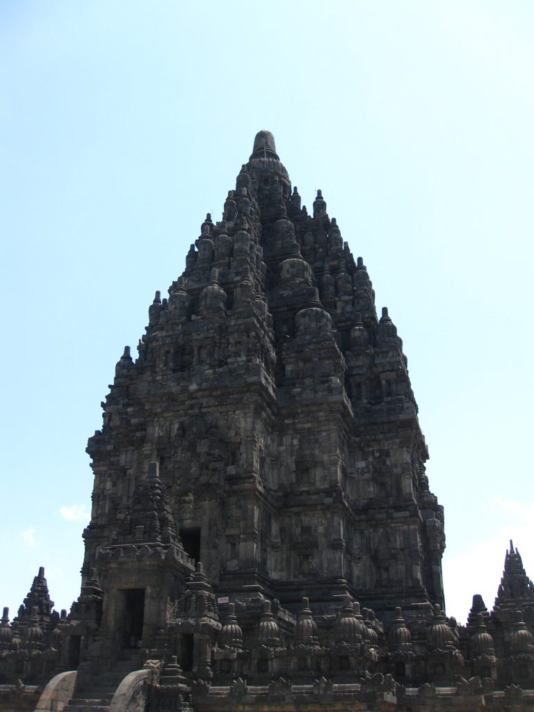 המורכבות הפיסולית של המקדשים