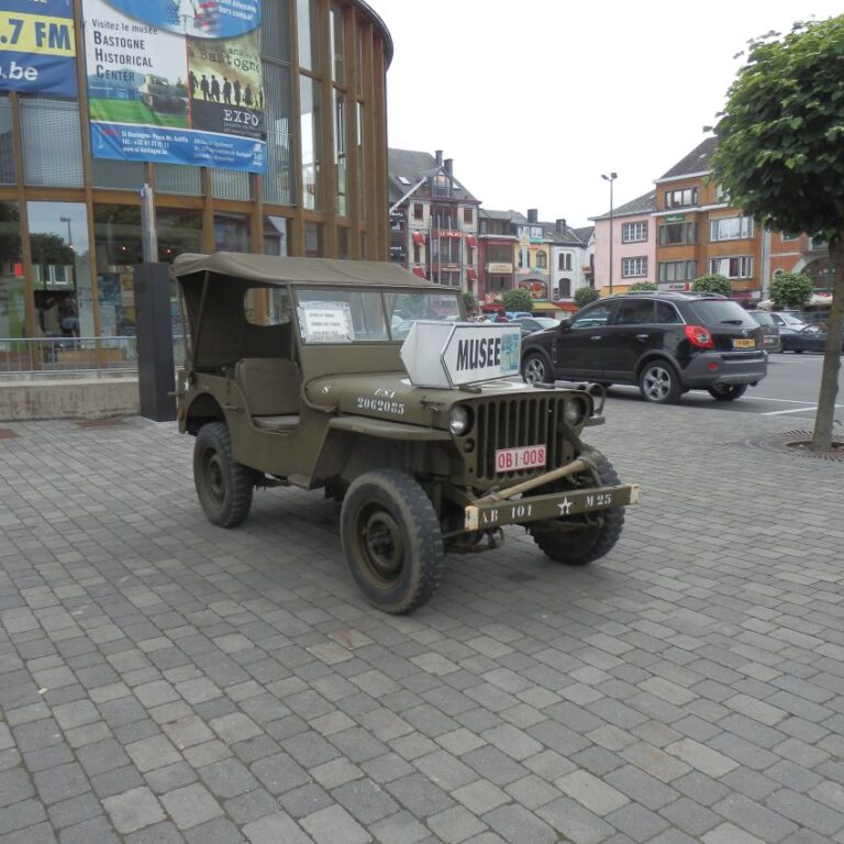 המקומיים באיזור נורמדי עדין מתפרנסים מהקרב על ה"בליטה" במלחמת העולם השניה