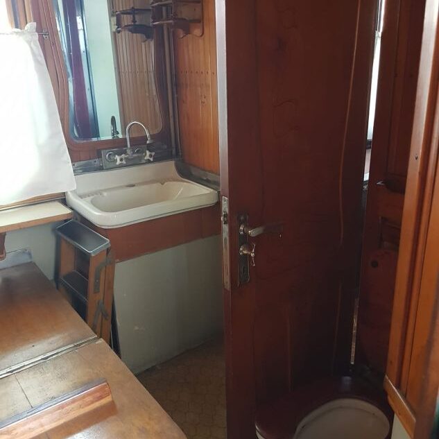 חדר השירותים ברכבת של סטאלין היה סגפני למדי, הוא שלט בסך הכל על אימפריה של 200 מליוני בני אדם