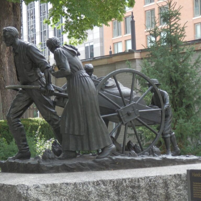 פסל לזכרם של חלוצי המורמונים בסולט לייק סיטי