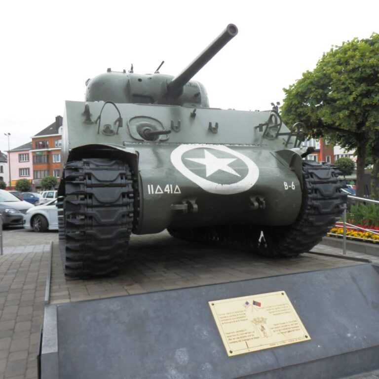 טנקי שרמן עתיקים עדיין פופולאריים בנורמדי