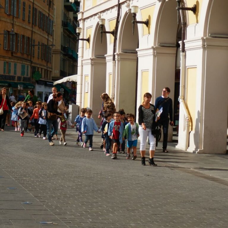 ילדים צרפתיים בניצה