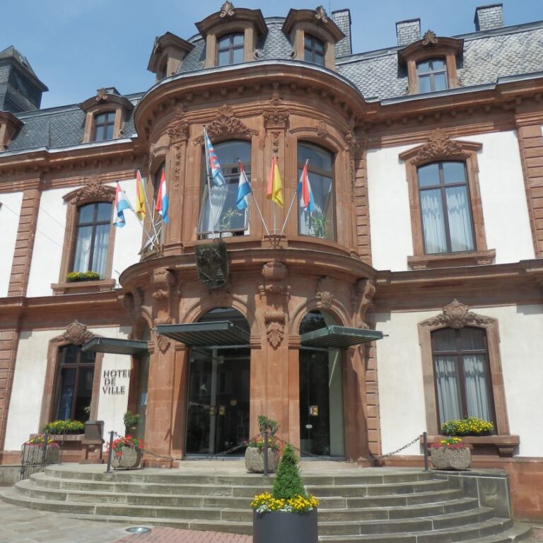 מלון בעיר באסטון בה התנהל קרב הגבורה האמריקני