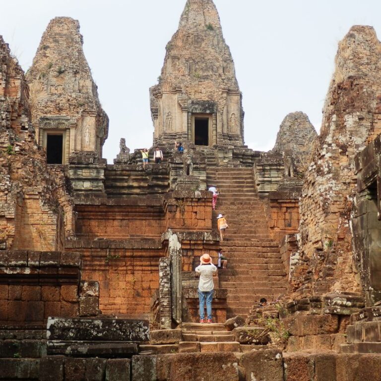 מדרגות המקדש אנגקור וואט