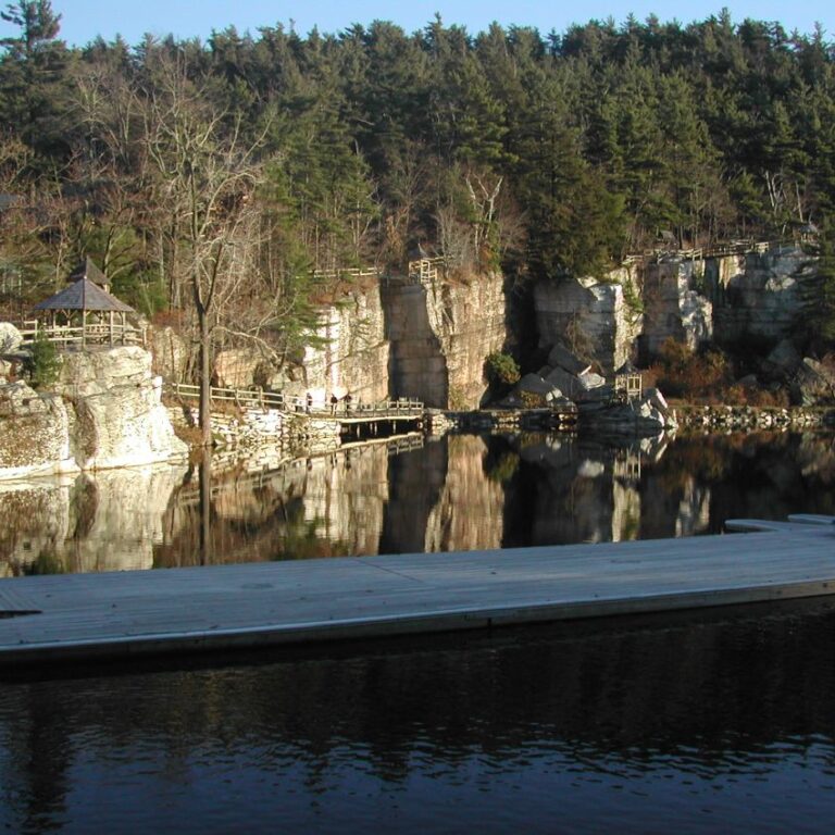 מנופי נהר דלאוור ליד ניו יורק