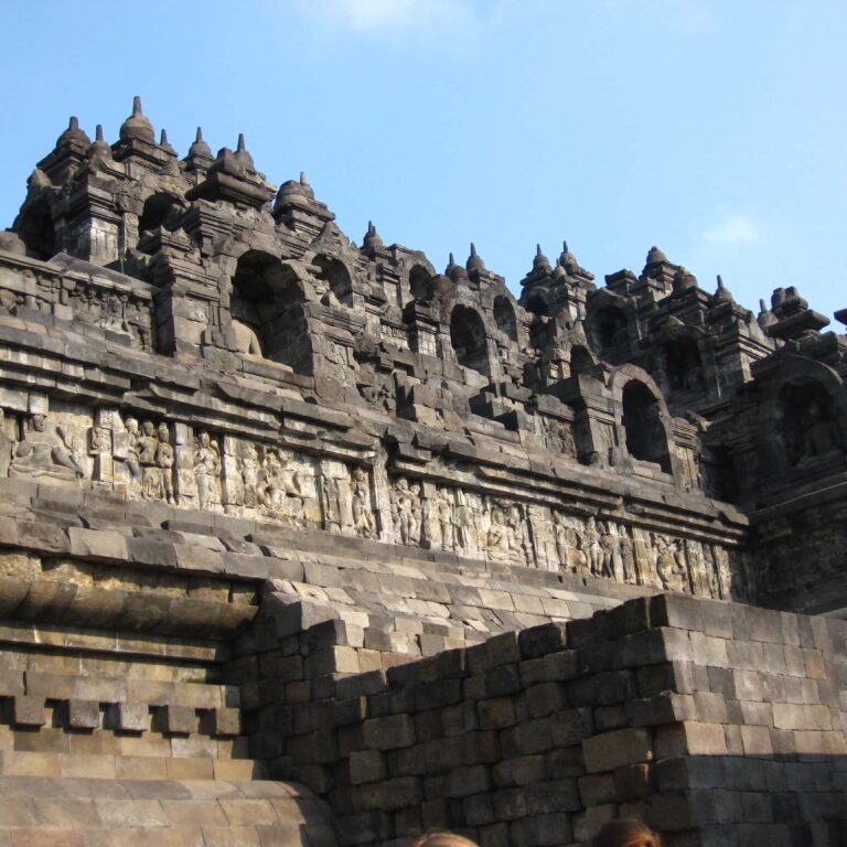 מקדשי בורובדור בגוגקרטה