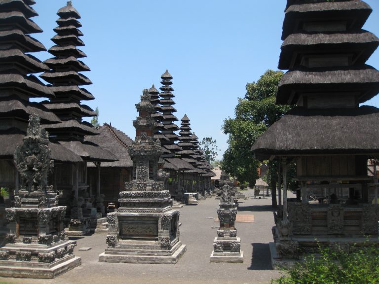 מקדשים הינדואסטים באי באלי