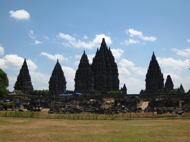 מראה כללי של המקדשים