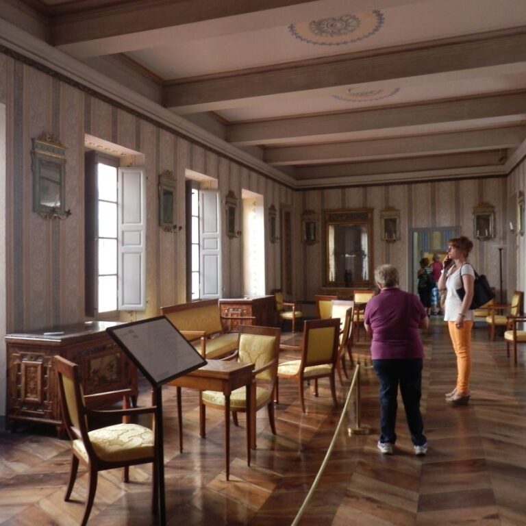 פנים ביתה של משפחת בונפרט