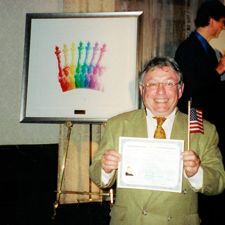 קבלת האזרחות האמריקנית בארוחת פאר במלון וולדורף אסטוריה