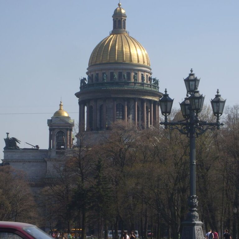 קתדרלת איסק הקדוש שהפך למוזיאון