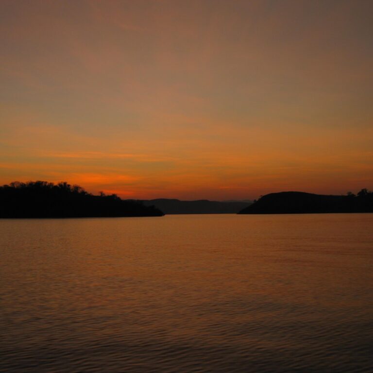 שקיעה אינדונזית