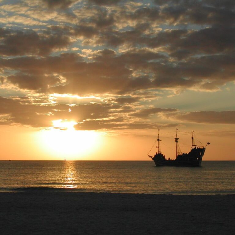 שקיעה במפרץ מכסיקו בפלורידה