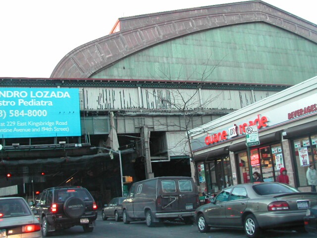 תחנת הרכבת בברונקס