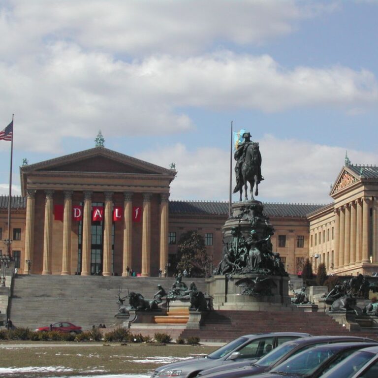 תערוכת דאלי במוזיאון