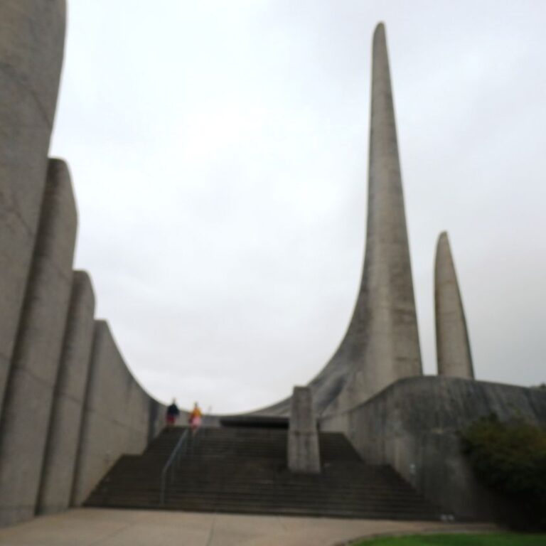 אנדרטה שבנו הבורים להנצחת שפתם האפריקנרית