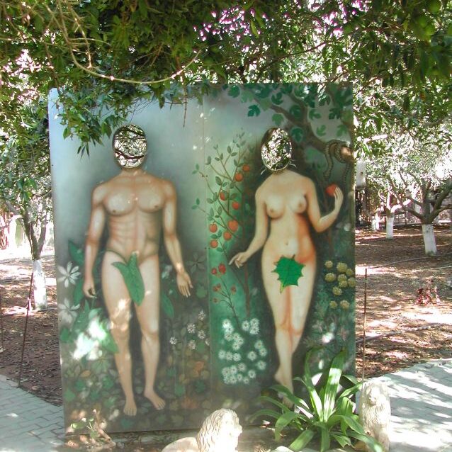 אפשר להצטלם בגן העדן הקפריסאי, רק תכניסו את הראשים