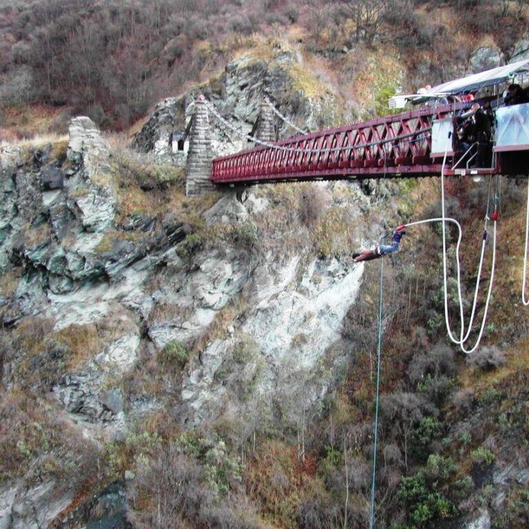 אתר הבנגי בקווינסלנד, ניוזילנד ממנו קפצתי כמו אידיוט