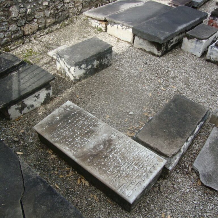 בית הקברות היהודי בברבדוס בו נקברו גם שודדי ים מאחינו