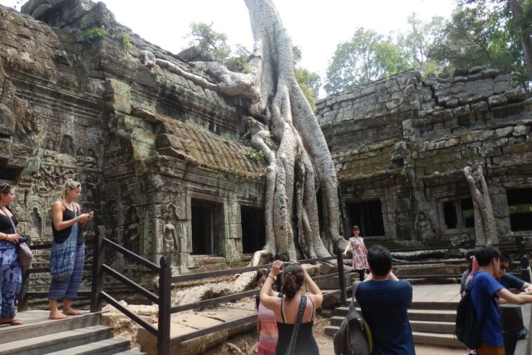 הגונגל כבש את עיר המקדשים באנגקור וואט בקמבודיה